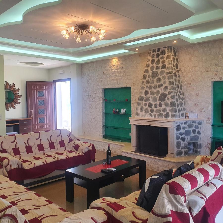 Mihal Suites Саранда Экстерьер фото
