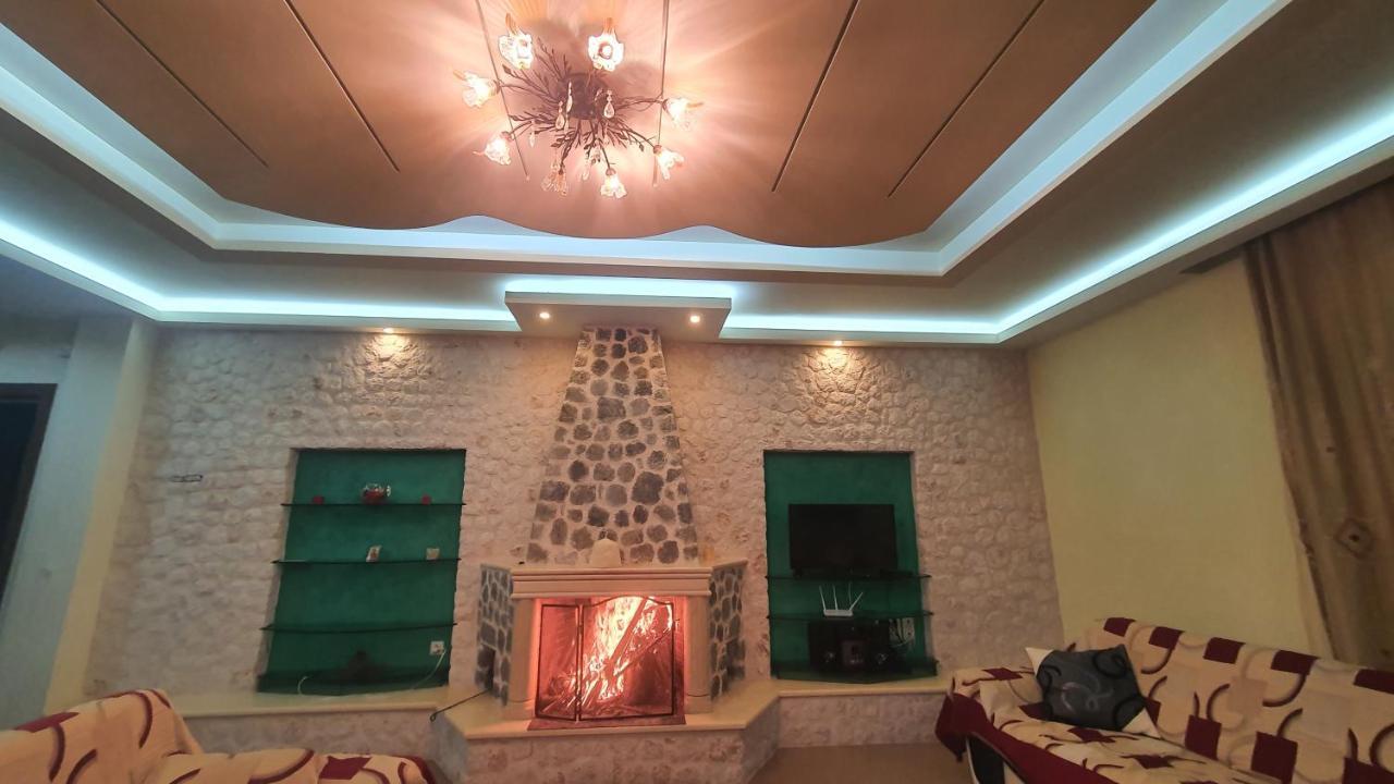 Mihal Suites Саранда Экстерьер фото
