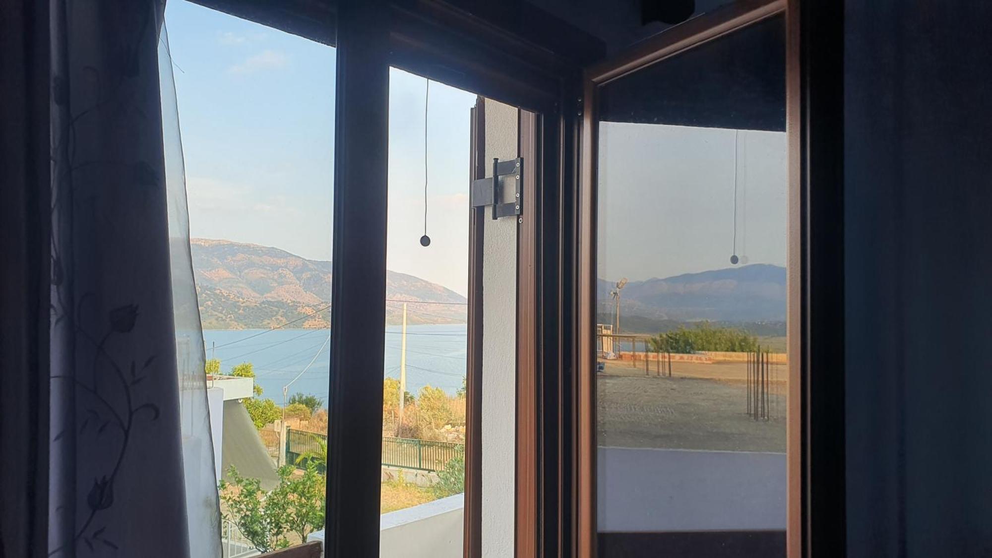 Mihal Suites Саранда Экстерьер фото
