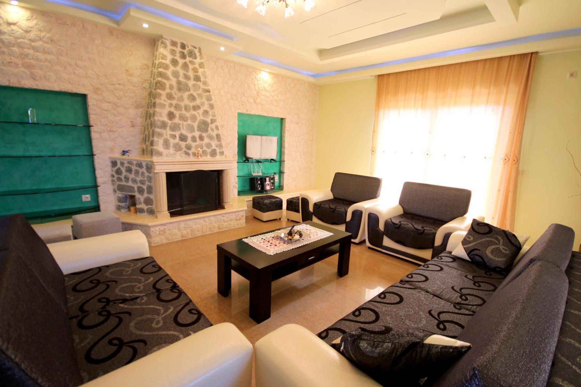 Mihal Suites Саранда Экстерьер фото